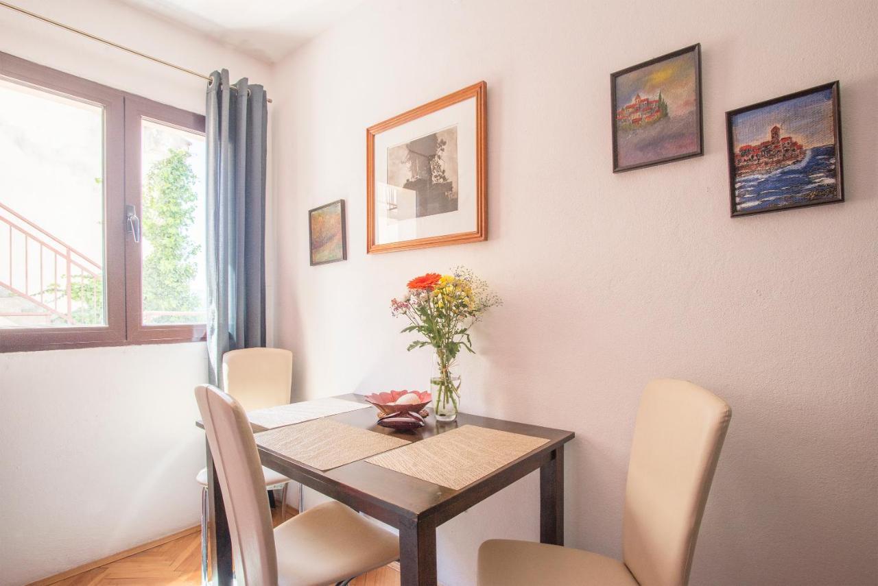 Apartments Maxhit Тиват Екстериор снимка